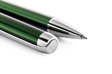 PELIKAN Kugelschreiber Pura® K40 Waldgrün mit Gravur